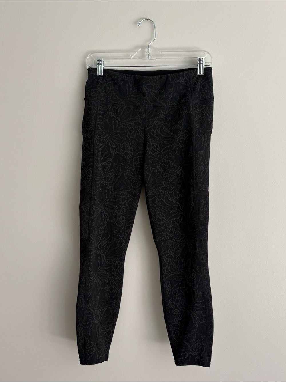 Athleta Black Subtle Floral-Print Leggings